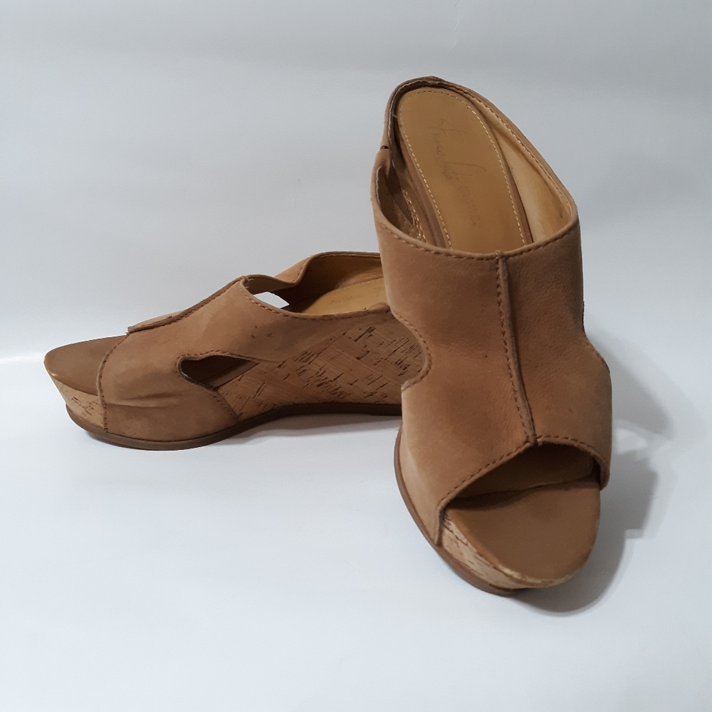 FRANCO SARTO light tan wedge heels Size 8M